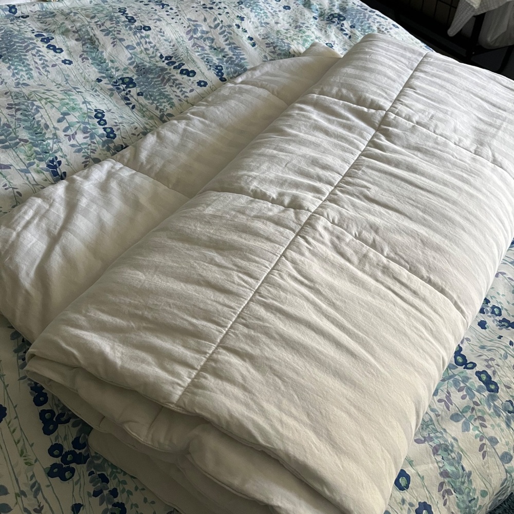 Comforter, Down-alternative duvet insert, Full/Queen, white - Picture 2 of 6